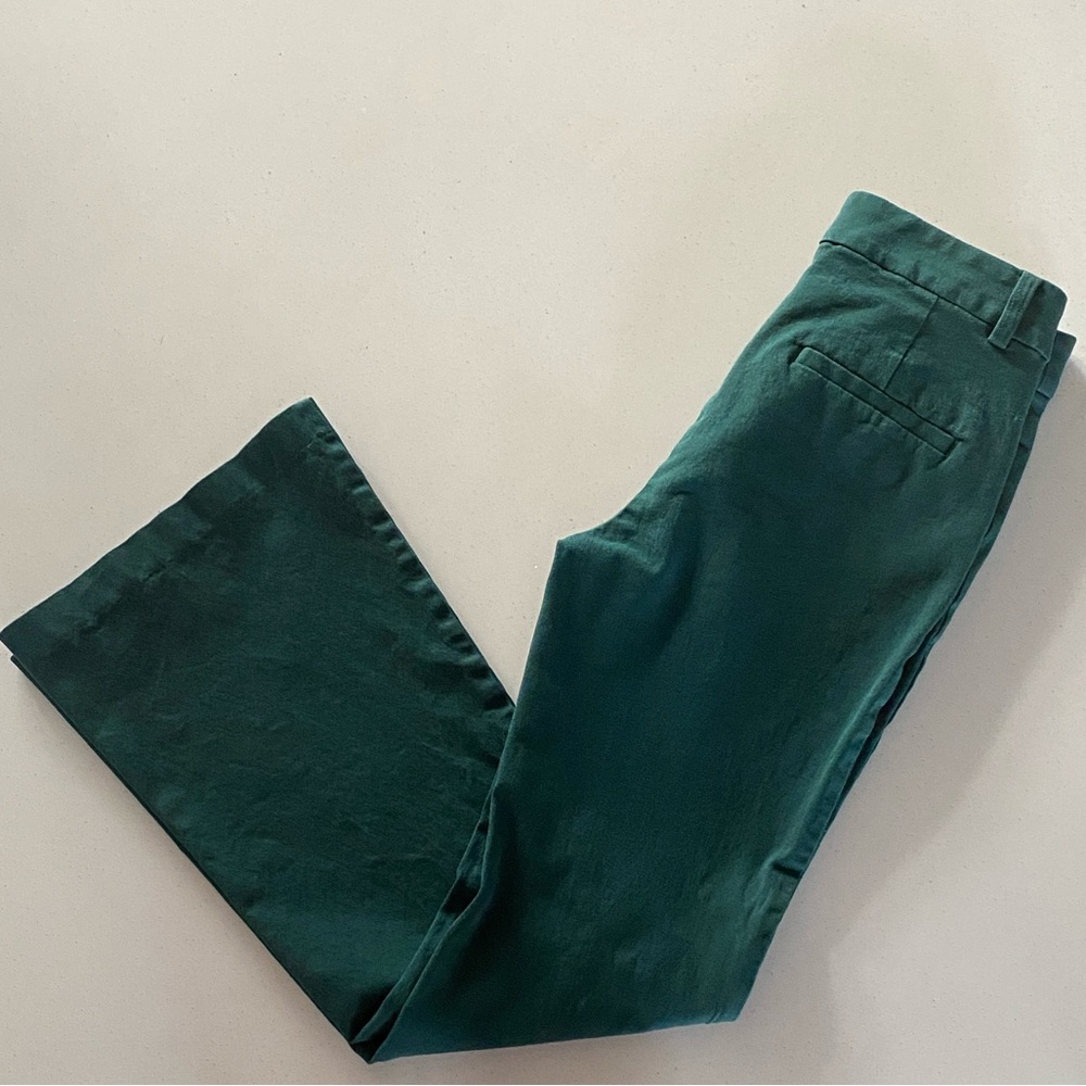 LOFT Sutton Flare Forest Green Flare Pants size 0 spring 2024